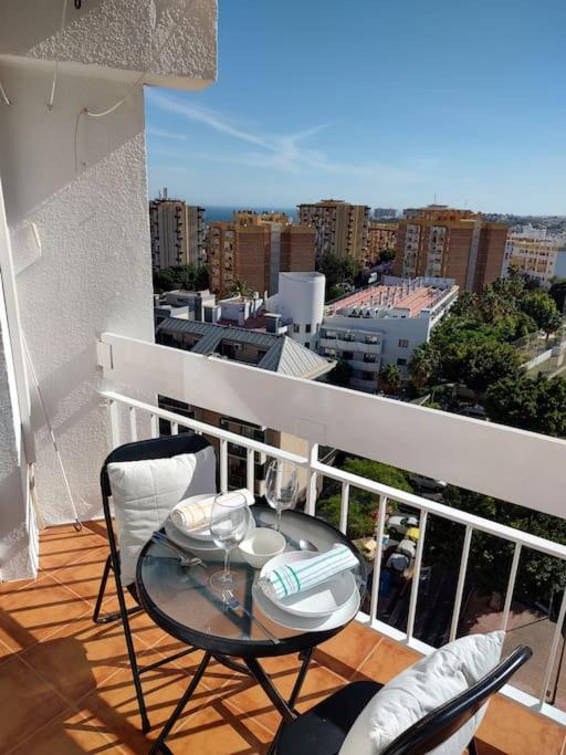 Piscis Beach Apartment Benalmádena Exteriör bild